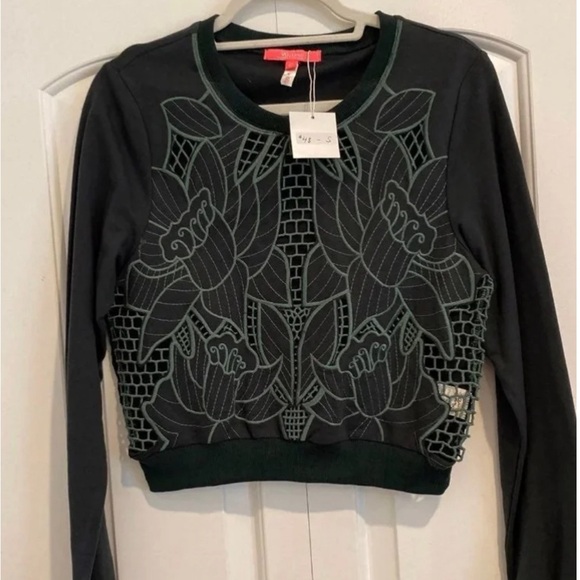 Cut out floral Detailed boutique crew neck sweatshirt nwt - Picture 1 of 3